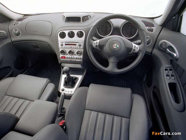 Pictures of Alfa Romeo 156 2.5 V6 AU-spec 932A (2003–2005) (640 x 480)