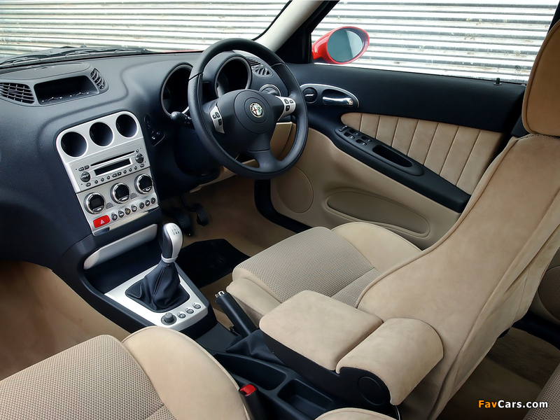 Alfa Romeo 156 UK-spec 932A (2003–2005) wallpapers (800 x 600)