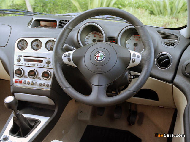 Alfa Romeo 156 2.4 JTD AU-spec 932A (2003–2005) wallpapers (640 x 480)