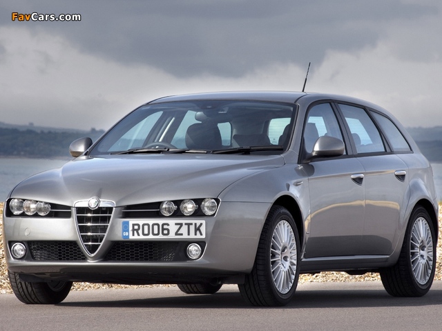 Alfa Romeo 159 Sportwagon 2.2 JTS UK-spec 939B (2006–2008) photos (640 x 480)