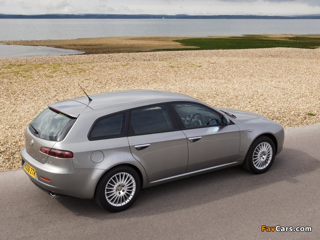 Alfa Romeo 159 Sportwagon 2.2 JTS UK-spec 939B (2006–2008) pictures (640 x 480)