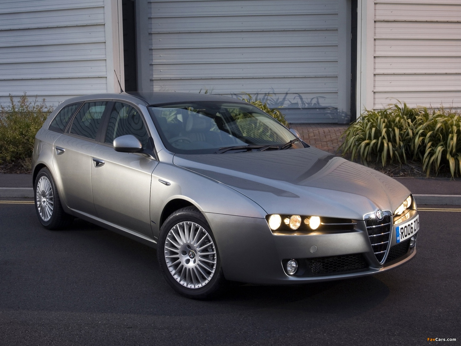 Alfa Romeo 159 Sportwagon 2.2 JTS UK-spec 939B (2006–2008) wallpapers (1600 x 1200)