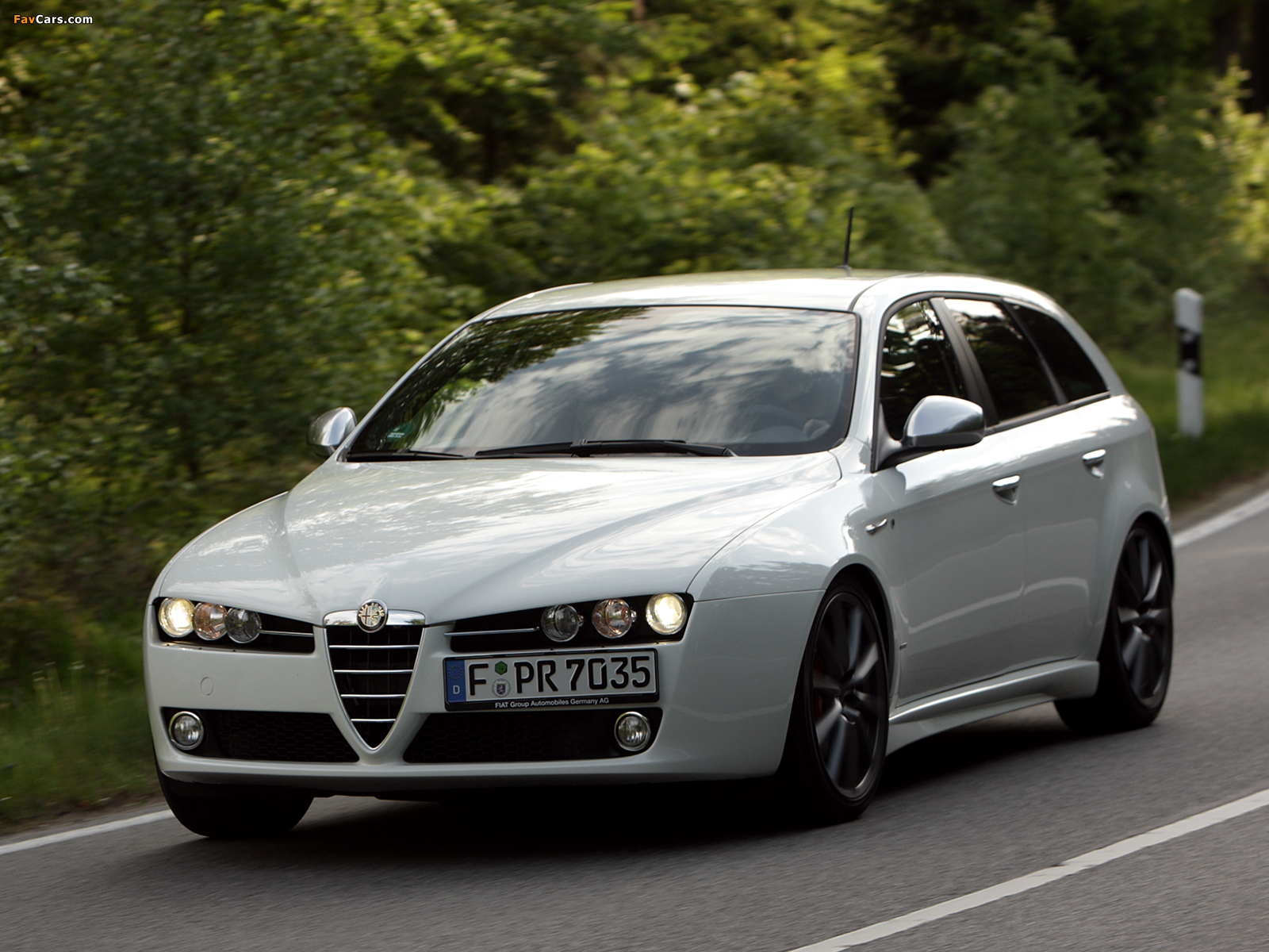 Alfa Romeo 159 Sportwagon Ti 939B (2008–2011) images (1600 x 1200)