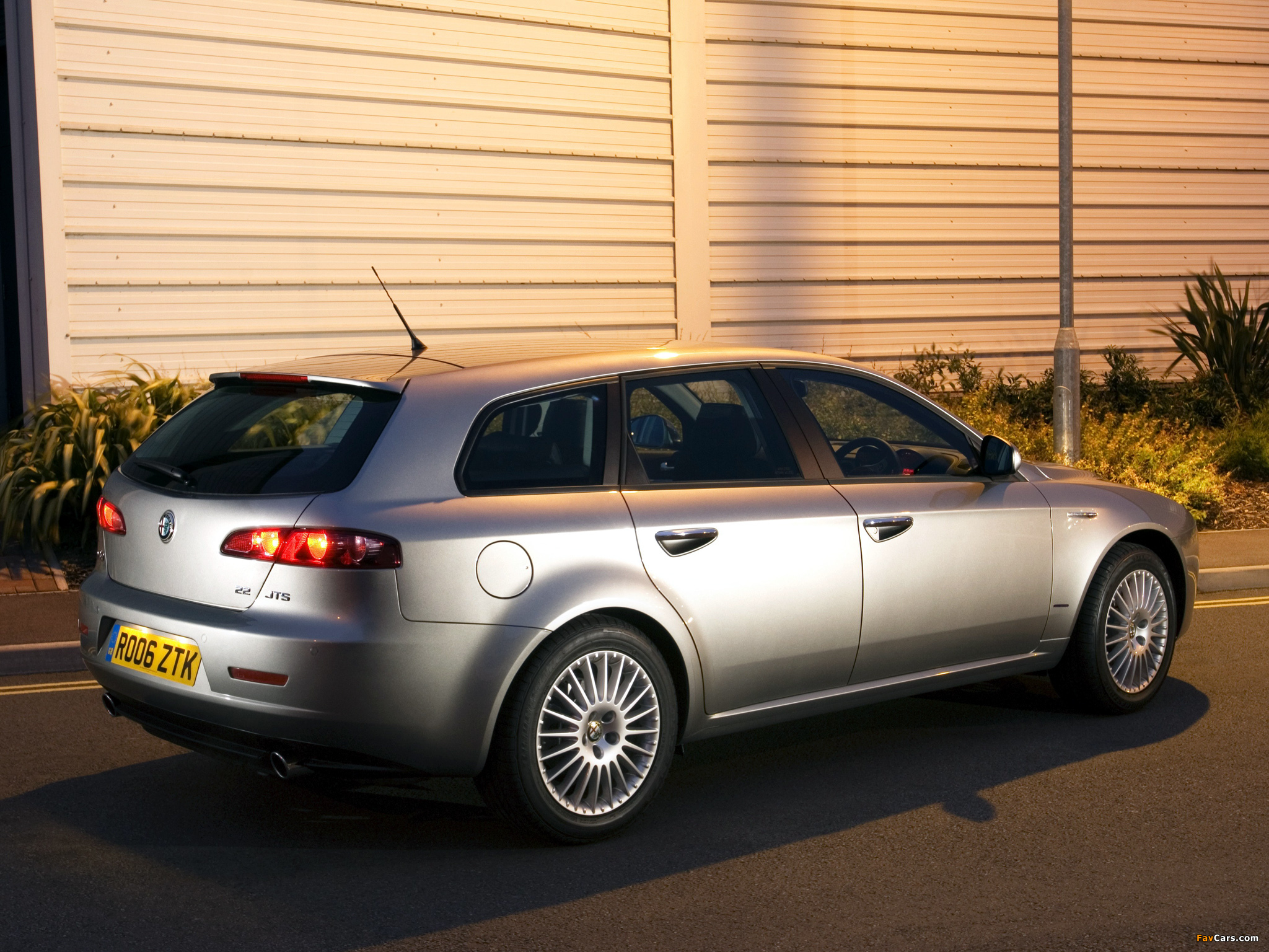 Images of Alfa Romeo 159 Sportwagon 2.2 JTS UK-spec 939B (2006–2008) (2048 x 1536)