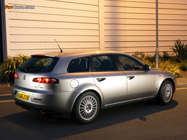 Images of Alfa Romeo 159 Sportwagon 2.2 JTS UK-spec 939B (2006–2008) (640 x 480)