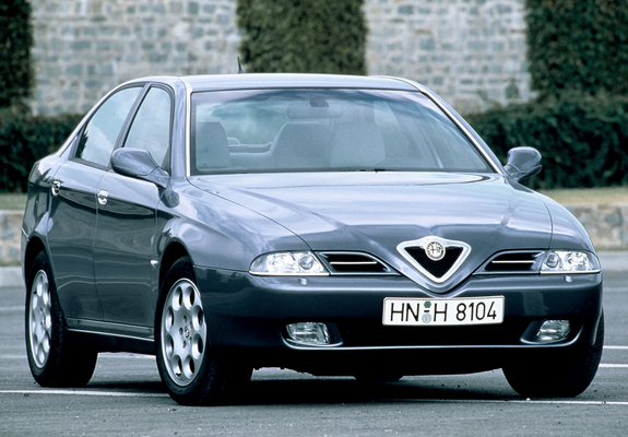 Alfa Romeo 166 936 (1998–2003) pictures