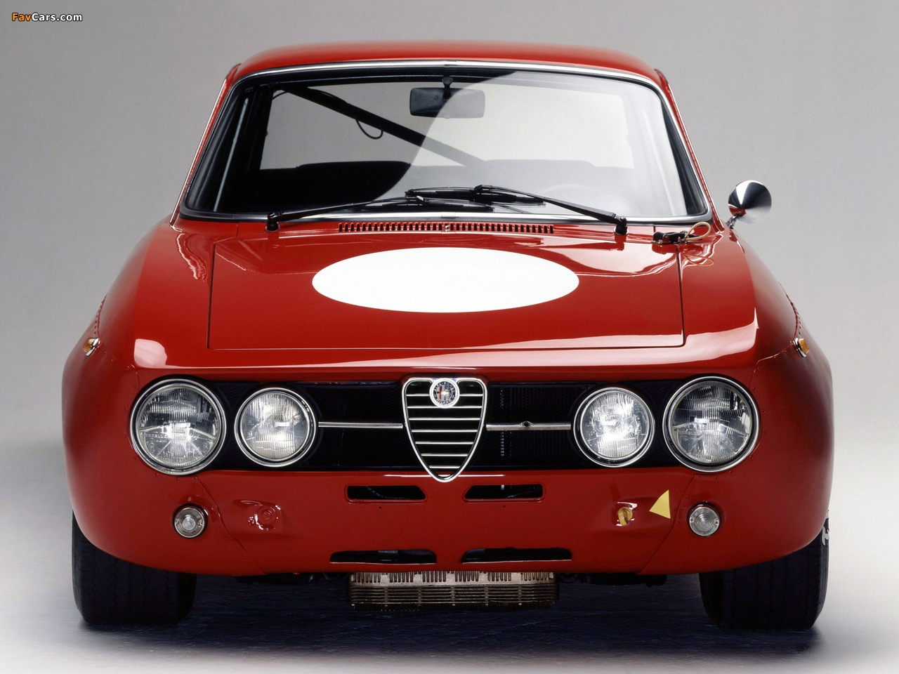 Photos of Alfa Romeo 1750 GTAm 105 (1970–1971) (1280 x 960)