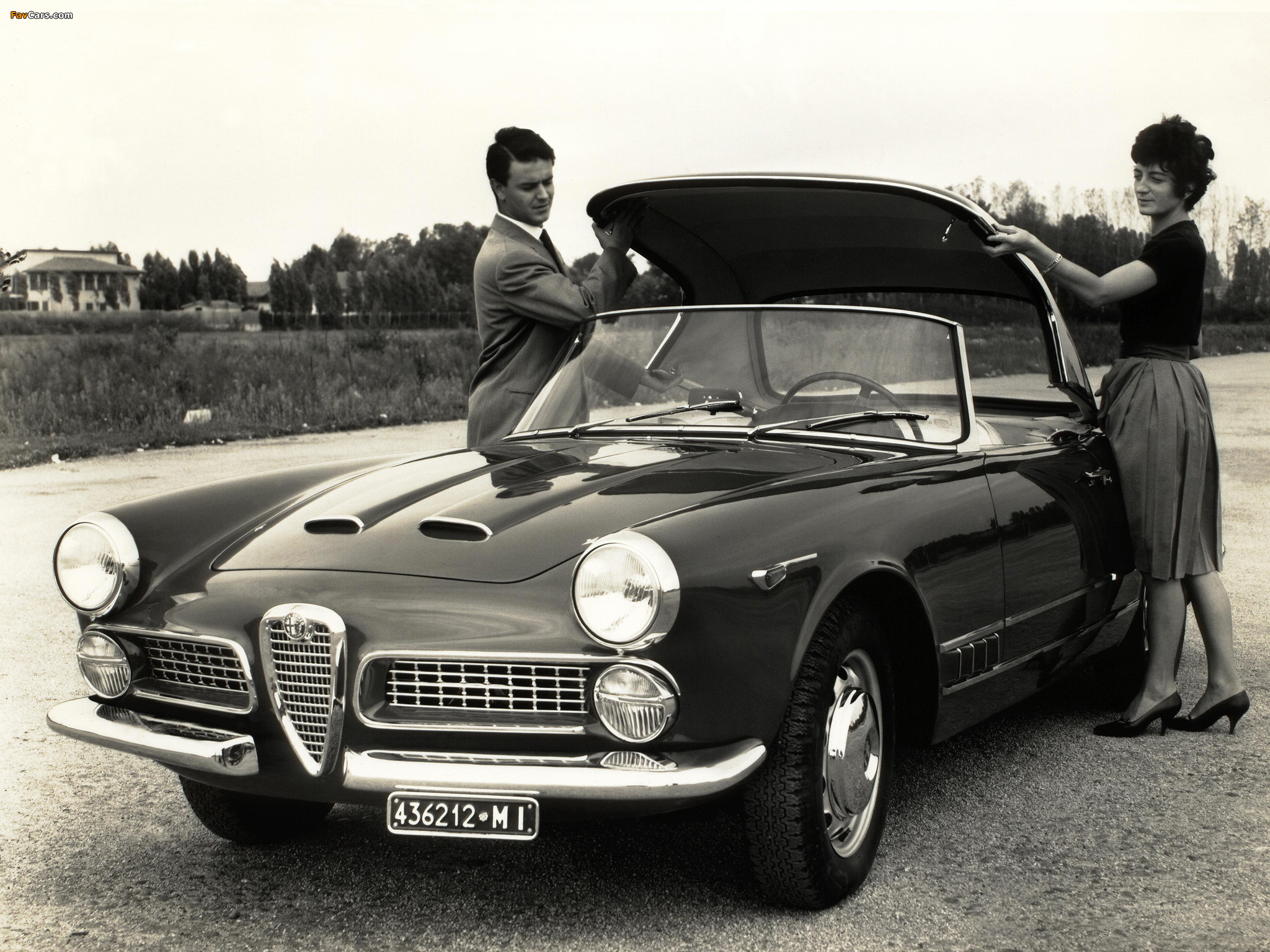 Alfa Romeo 2000 Spider 102 (1958–1961) pictures (2048 x 1536)