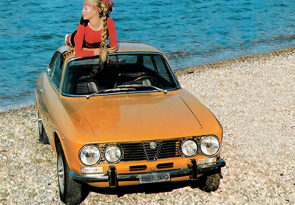 Alfa Romeo 2000 GT Veloce 105 (1971–1976) photos