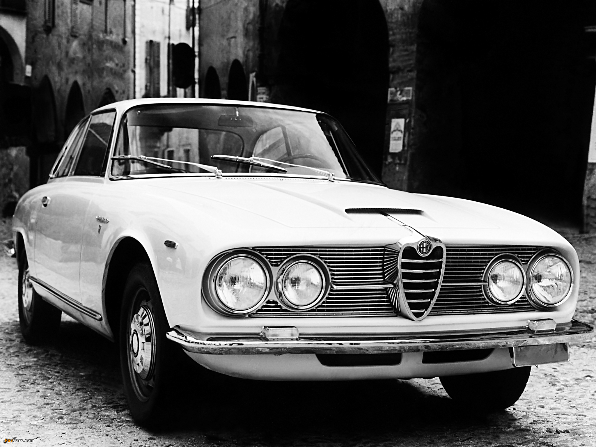 Alfa Romeo 2600 Sprint 106 (1962–1966) pictures (2048 x 1536)