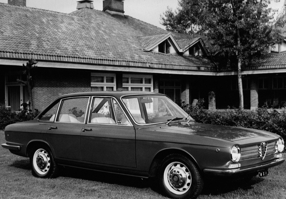 Images of Alfa Romeo 2600 De Luxe 106 (1965–1967)