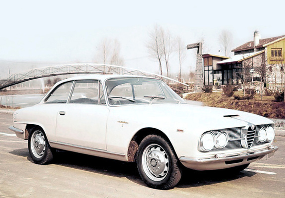 Photos of Alfa Romeo 2600 Sprint 106 (1962–1966)