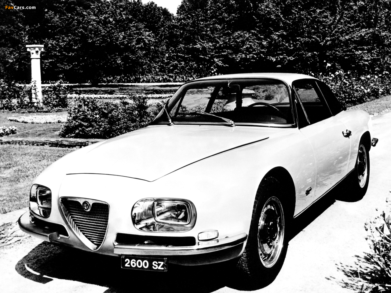 Photos of Alfa Romeo 2600 SZ 106 (1965–1967) (1280 x 960)