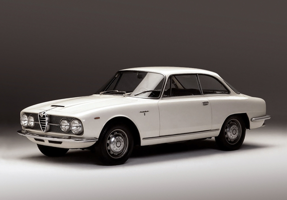 Pictures of Alfa Romeo 2600 Sprint 106 (1962–1966)