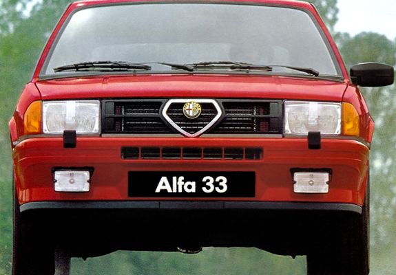 Alfa Romeo 33 1.5 Quadrifoglio Verde 905 (1984–1986) photos