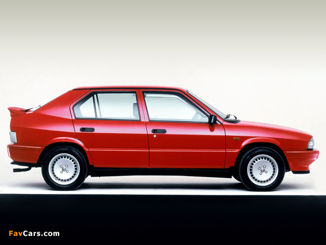 Alfa Romeo 33 1.7 Quadrifoglio Verde 905 (1986–1990) images (640 x 480)