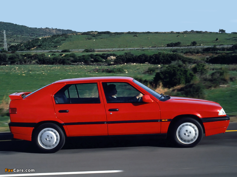 Alfa Romeo 33 Boxer 16V Quadrifoglio Verde 907 (1990–1992) pictures (800 x 600)