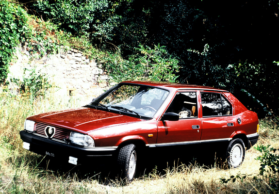 Alfa Romeo 33 1.5 4x4 905 (1984–1986) pictures