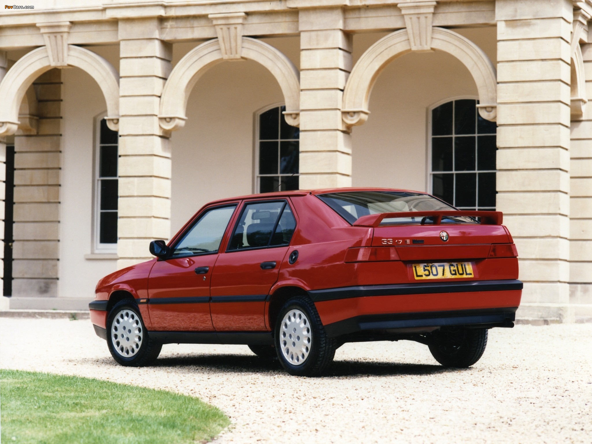 Images of Alfa Romeo 33 1.7 IE Turismo 907 (1993) (2048 x 1536)