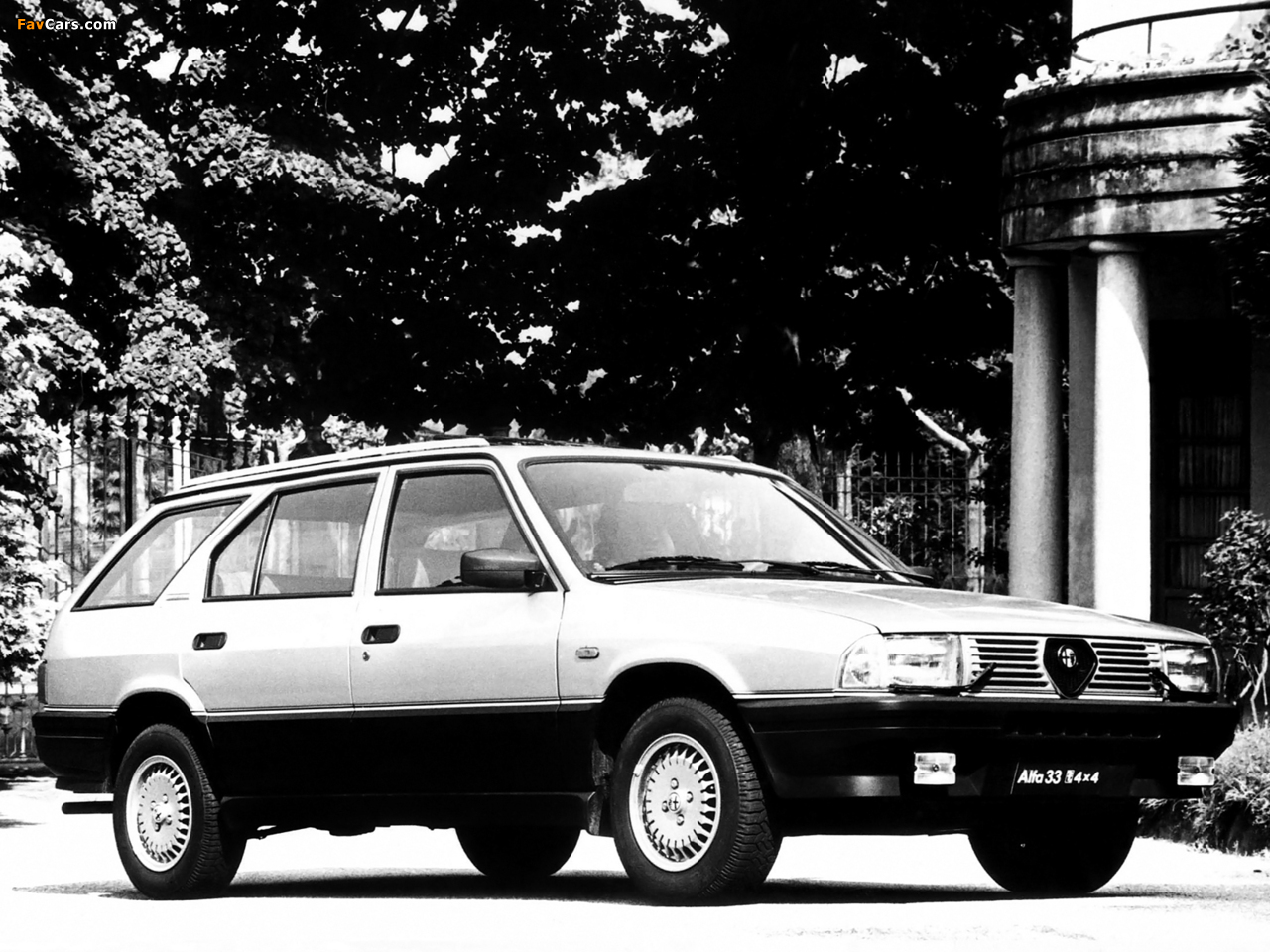 Images of Alfa Romeo 33 1.5 4x4 Giardinetta 905 (1984–1986) (1280 x 960)