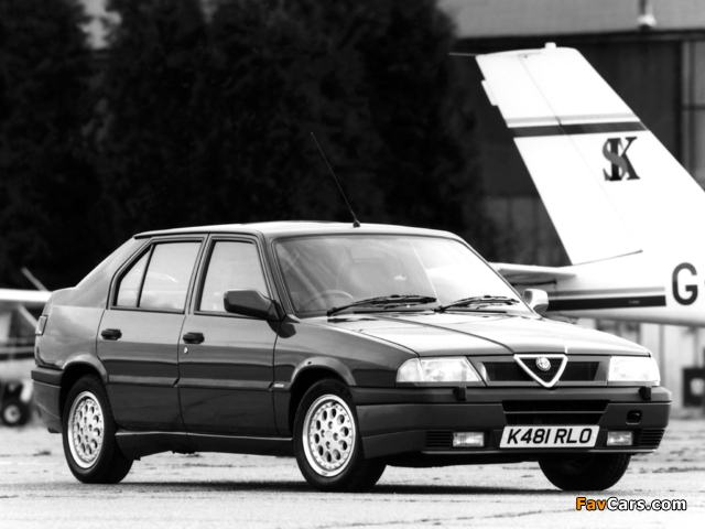 Photos of Alfa Romeo 33 Boxer 16V UK-spec 907 (1990–1994) (640 x 480)