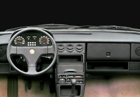 Pictures of Alfa Romeo 33 905 (1986–1990)
