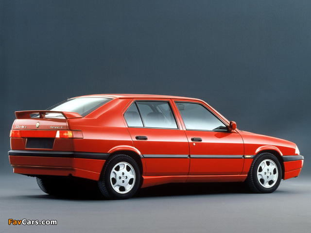 Pictures of Alfa Romeo 33 S 16V Quadrifoglio Verde Permanent 4 907 (1991–1994) (640 x 480)