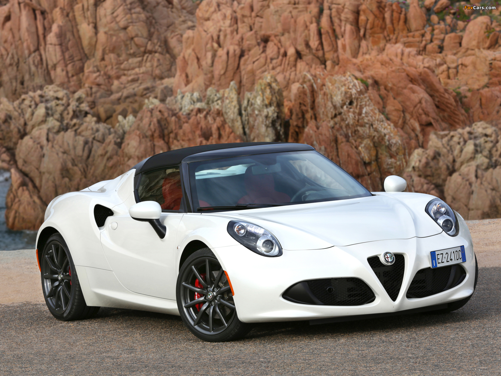 Alfa Romeo 4C Spider (960) 2015 images (1600 x 1200)