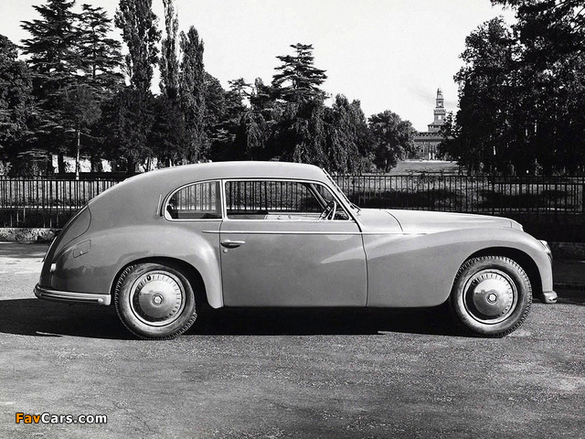 Photos of Alfa Romeo 6C 2500 Freccia dOro (1946–1951) (640 x 480)