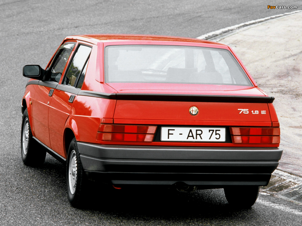Alfa Romeo 75 162B (1988–1992) images (1024 x 768)
