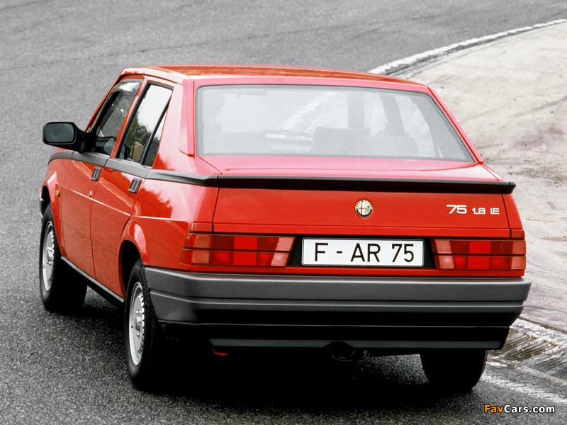 Alfa Romeo 75 162B (1988–1992) images (800 x 600)