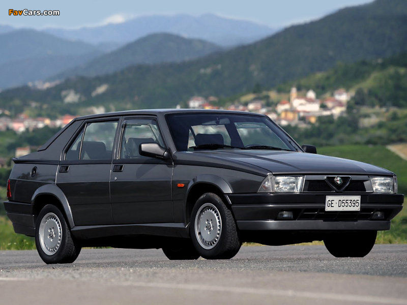 Alfa Romeo 75 2.0i T.Spark 162B (1988–1992) photos (800 x 600)