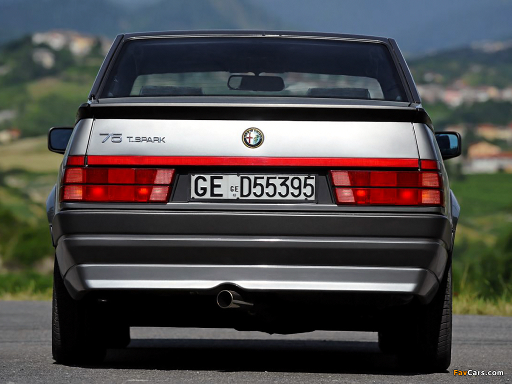 Alfa Romeo 75 2.0i T.Spark 162B (1988–1992) photos (1024 x 768)