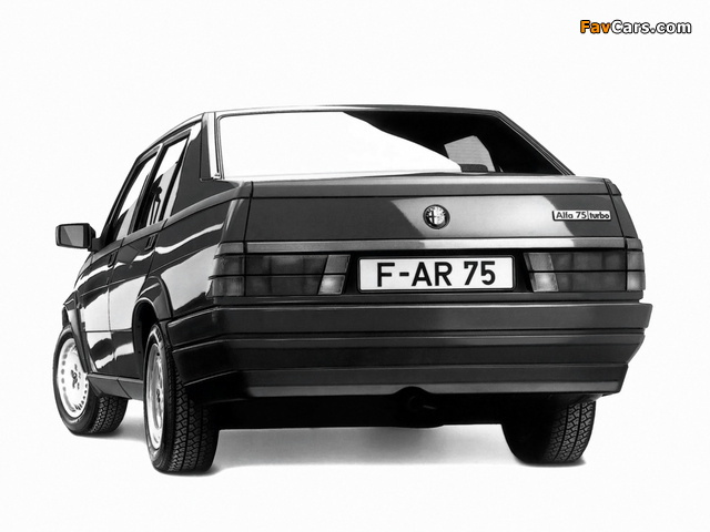 Images of Alfa Romeo 75 1.8 Turbo 162B (1986–1988) (640 x 480)