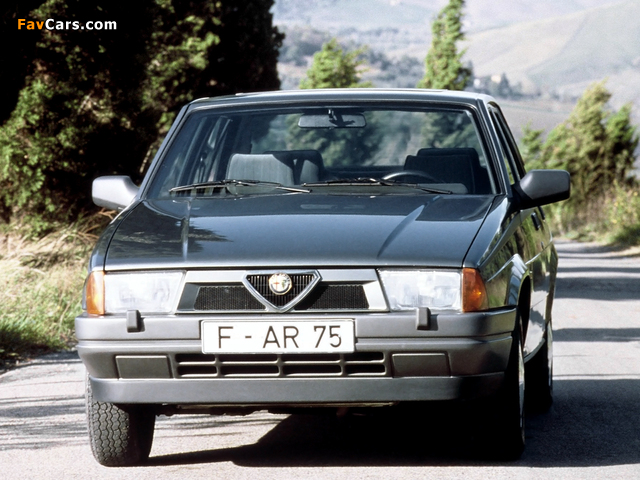 Photos of Alfa Romeo 75 162B (1988–1992) (640 x 480)