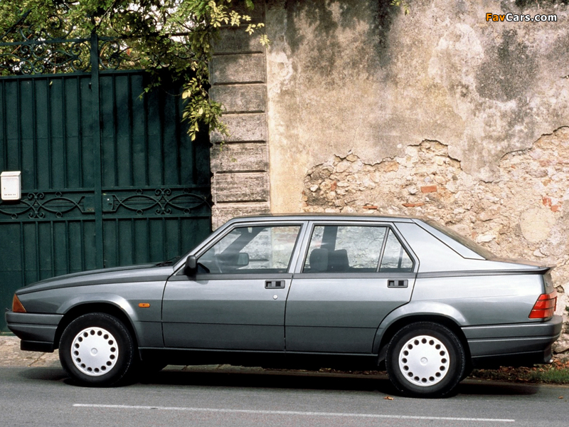 Photos of Alfa Romeo 75 162B (1988–1992) (800 x 600)