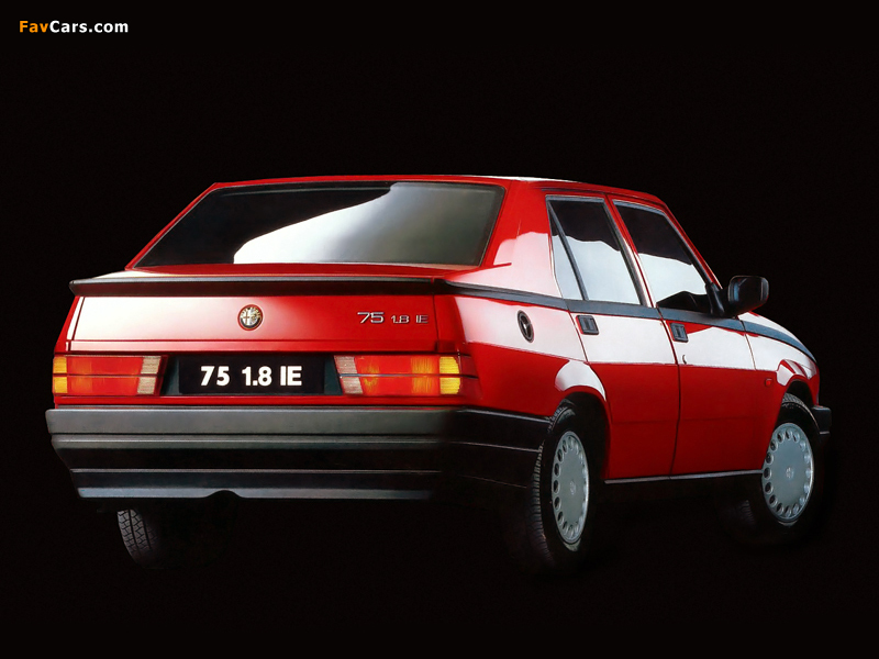 Alfa Romeo 75 162B (1988–1992) wallpapers (800 x 600)