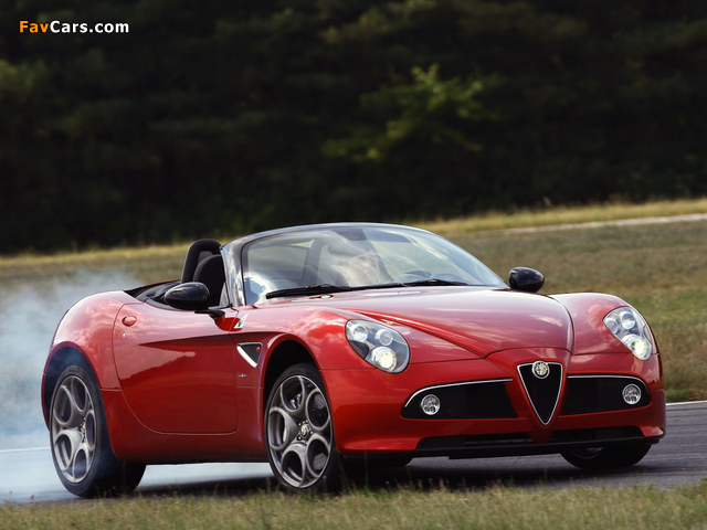 Alfa Romeo 8C Spider (2008–2011) pictures (640 x 480)