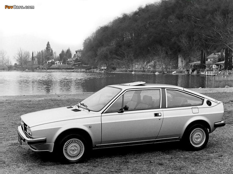 Alfa Romeo Alfasud Sprint Veloce 1.5 Salon 82 902 (1982) images (800 x 600)