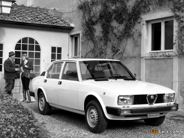 Alfa Romeo Alfetta 2000 116 (1977–1978) pictures (640 x 480)