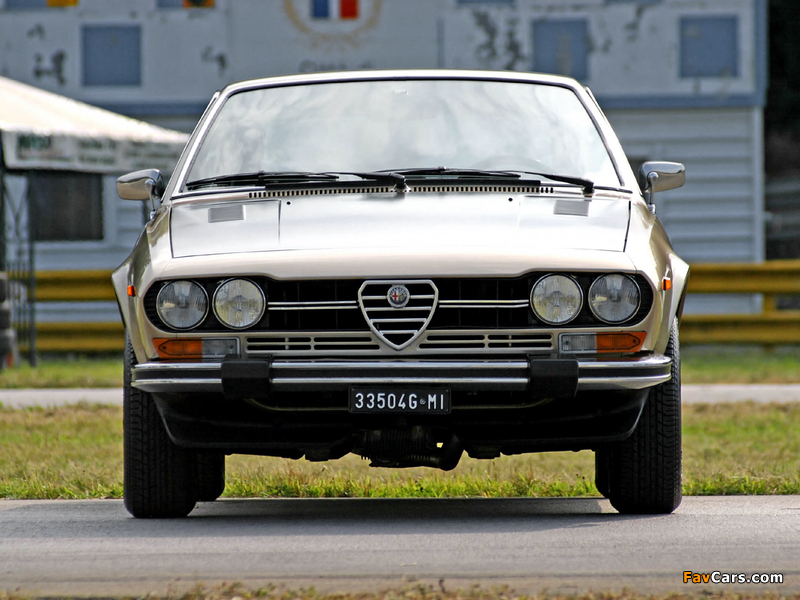 Alfa Romeo Alfetta GTV 2000 Turbodelta 116 (1979–1980) images (800 x 600)