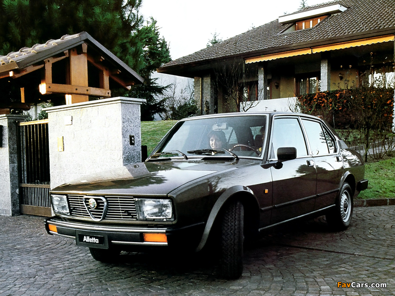Alfa Romeo Alfetta 116 (1981–1983) wallpapers (800 x 600)
