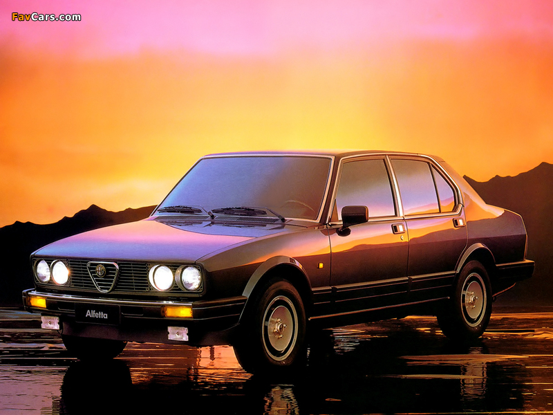 Alfa Romeo Alfetta 2.0i Quadrifoglio Oro 116 (1983–1984) wallpapers (800 x 600)