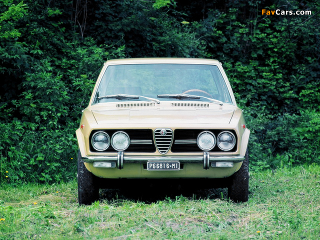 Alfa Romeo Alfetta 116 (1972–1975) pictures (640 x 480)