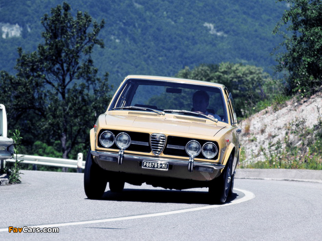 Alfa Romeo Alfetta 116 (1972–1975) wallpapers (640 x 480)