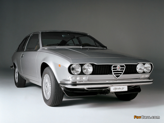 Alfa Romeo Alfetta GT 116 (1974–1976) pictures (640 x 480)