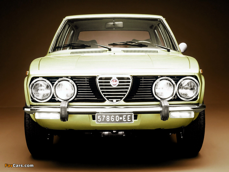 Alfa Romeo Alfetta 1.8 116 (1975–1978) pictures (800 x 600)
