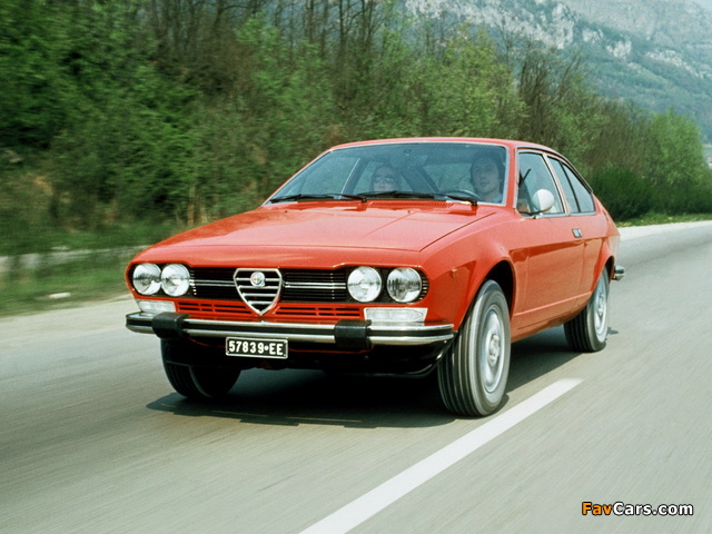 Alfa Romeo Alfetta GTV 2000 116 (1976–1980) pictures (640 x 480)