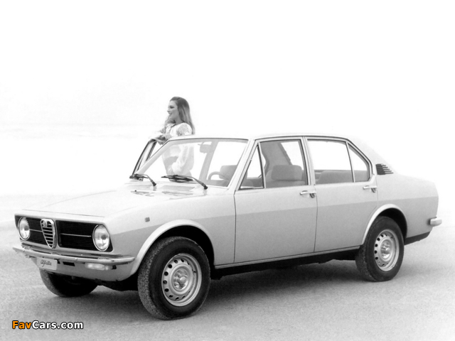 Photos of Alfa Romeo Alfetta 1.6 116 (1975–1978) (640 x 480)