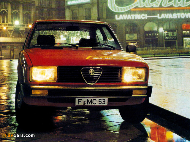 Photos of Alfa Romeo Alfetta 2000 L 116 (1978–1981) (640 x 480)